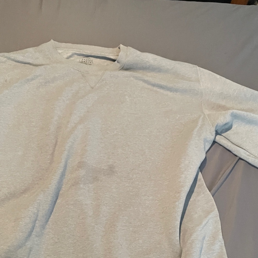 Fruit of the Loom Crafted Comfort Heather Gray Sweatshirt